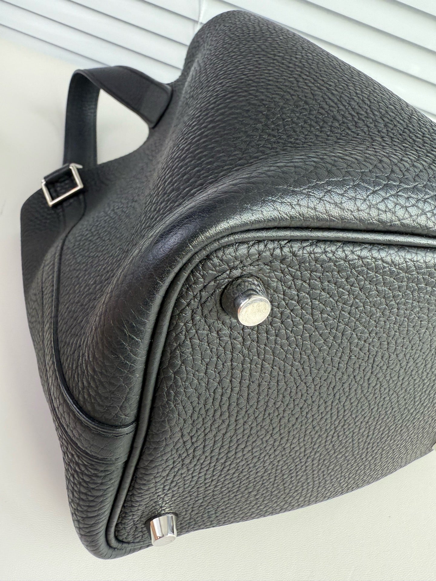 Hermes 菜篮子18黑银 c刻