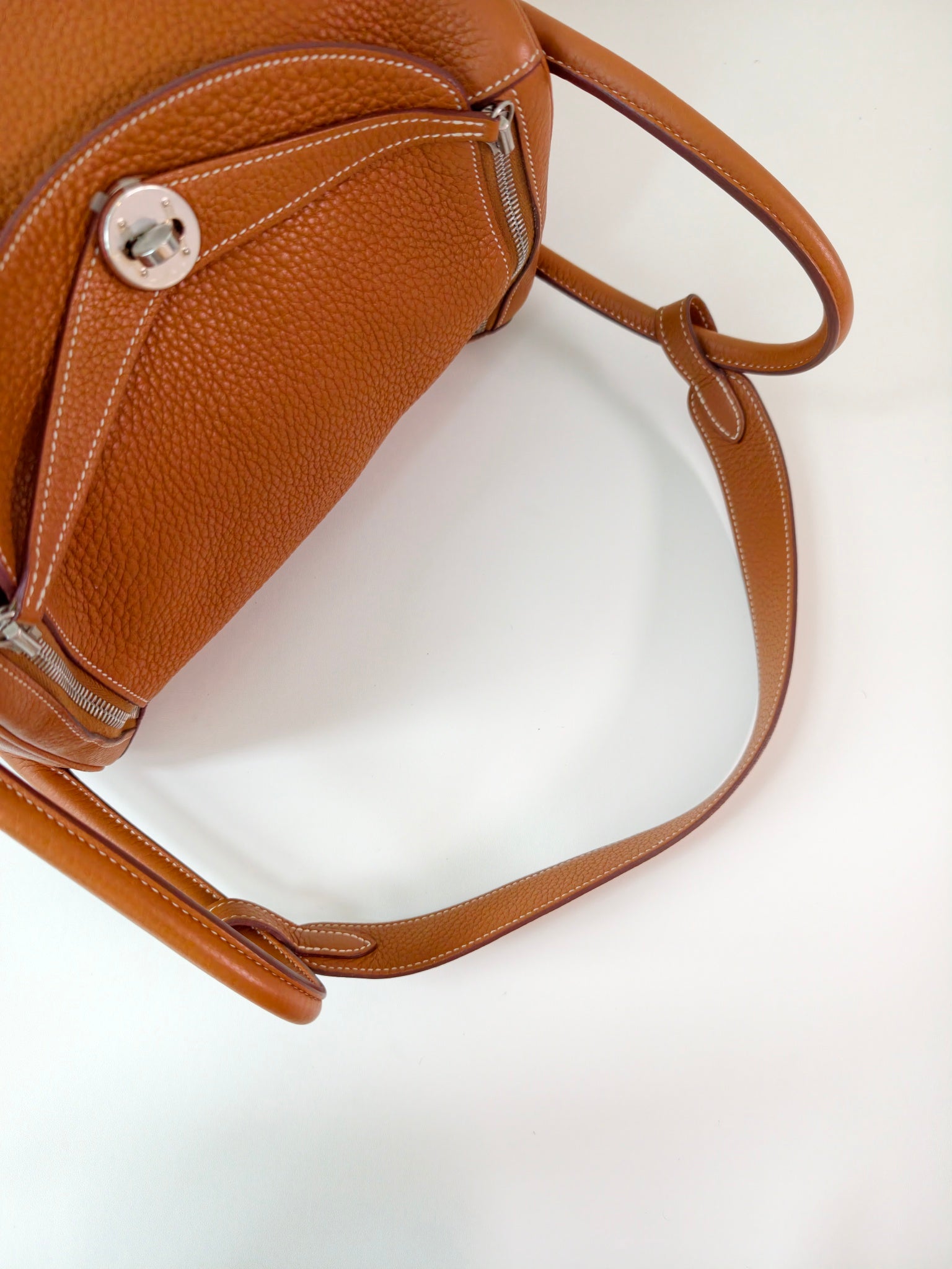 Hermes lindy30 金棕色银扣TC牛皮 T刻 2015 年